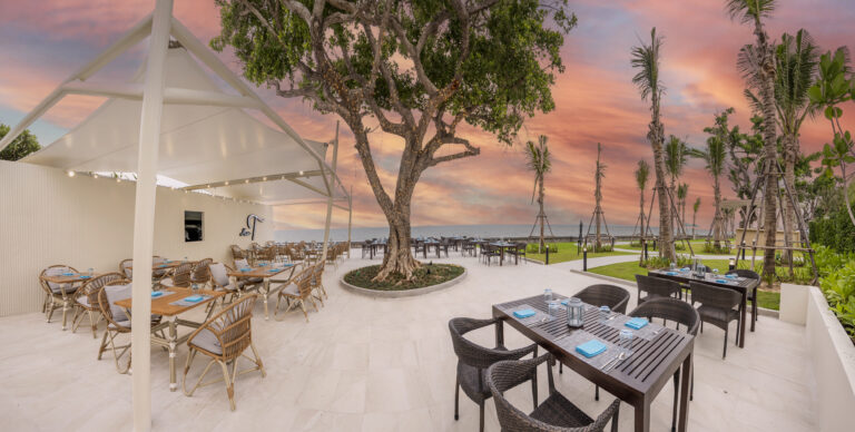 hua hin restaurants on the beach